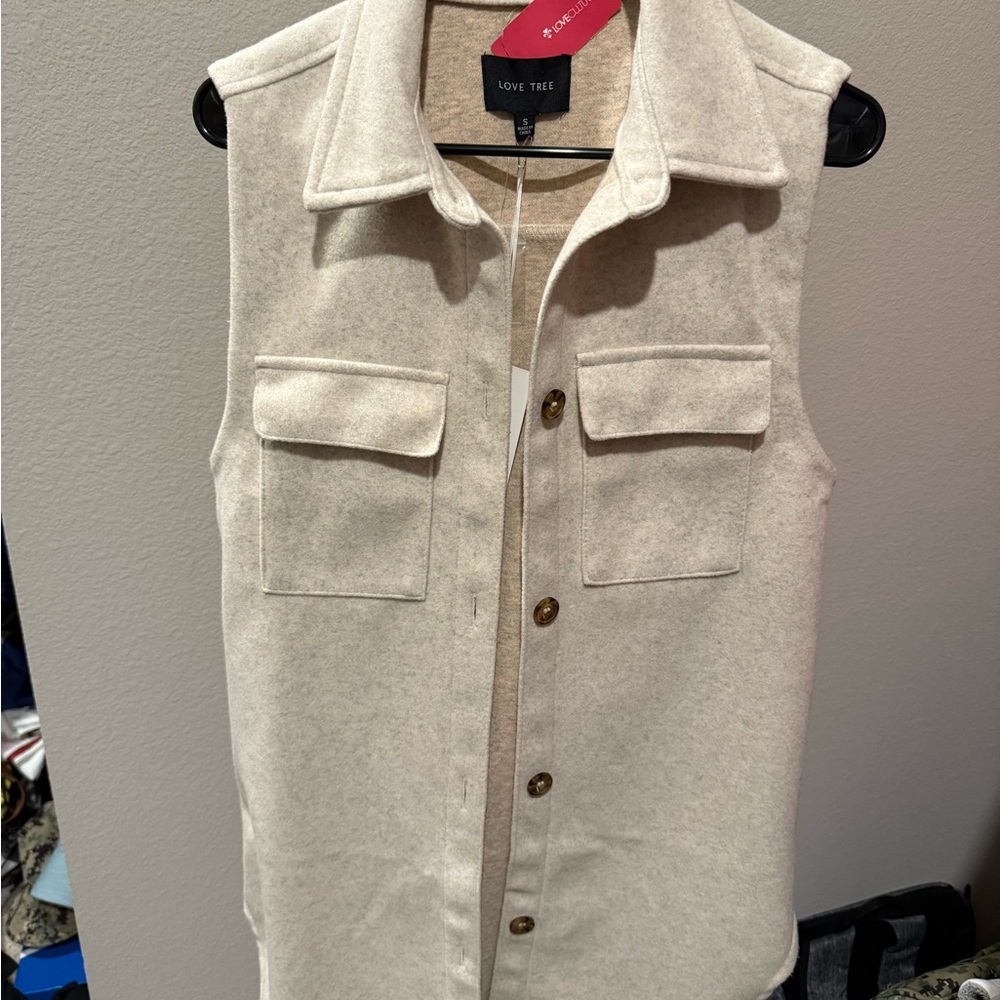 Love Tree Cream Sleeveless Vest